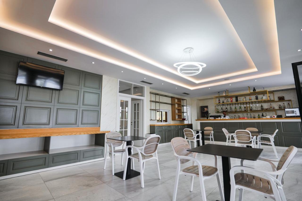 Hotel Roalb Radhime Ngoại thất bức ảnh