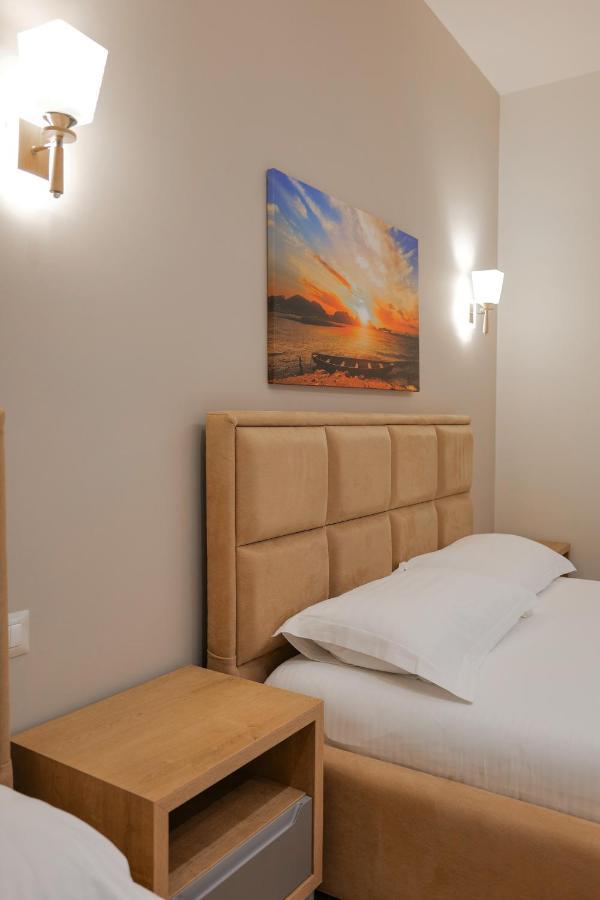Hotel Roalb Radhime Ngoại thất bức ảnh